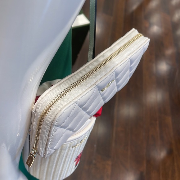 Kate Spade Carey Large Continential Wallet
Parchment - Picture 6 of 16